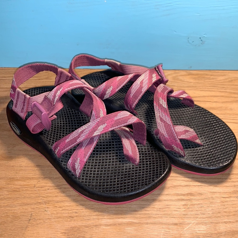 EUC Chaco women’s sandals size 7